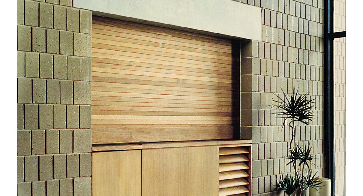 Wood Counter Shutter Model 530